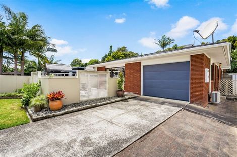 Photo of property in 48 The Circle, Manly, Whangaparaoa, 0930