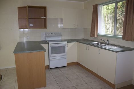 Photo of property in 27 Pipitea Place, Massey, Auckland, 0614