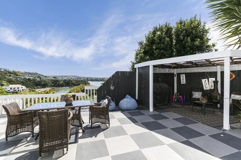 Photo of property in 5 The Crowsnest, Whitby, Porirua, 5024