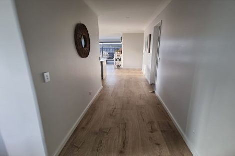 Photo of property in 10 Horoeka Street, Avonhead, Christchurch, 8042