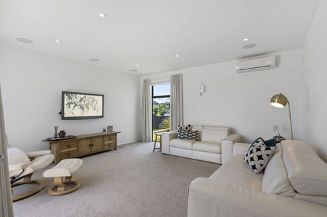 Photo of property in 32 Defender Crescent, Beachlands, Auckland, 2018