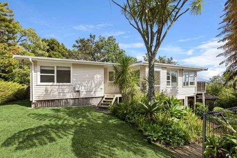 Photo of property in 41 Hatherlow Street, Glenfield, Auckland, 0629