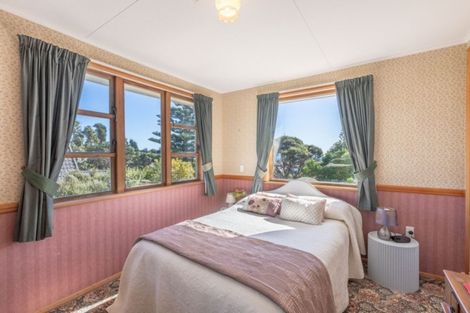 Photo of property in 19 Spur Grove, Titahi Bay, Porirua, 5022