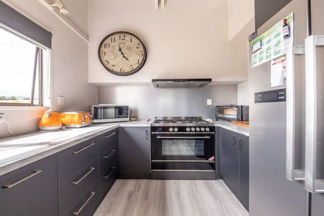 Photo of property in 92 Henley Street, Westport, 7825