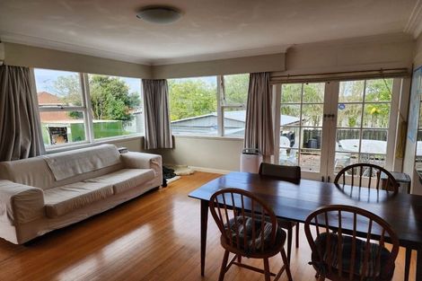 Photo of property in 2/303 Pakuranga Road, Pakuranga Heights, Auckland, 2010