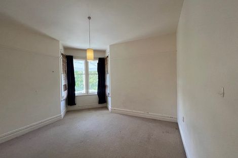 Photo of property in 2/106 Glenmore Street, Northland, Wellington, 6012