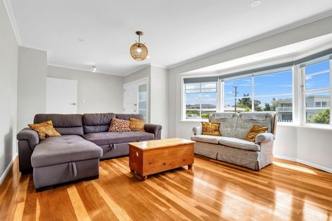 Photo of property in 27 Mckee Avenue, Fenton Park, Rotorua, 3010