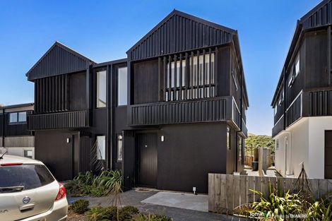Photo of property in 19/6u Bushland Grove, Paparangi, Wellington, 6037