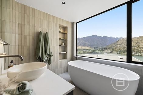 Photo of property in 86 Middleton Road, Queenstown Hill, Queenstown, 9300