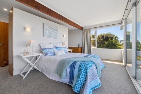 Photo of property in 13 Carlisle Road, Torbay, Auckland, 0630