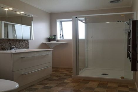 Photo of property in 19f2 Byron Street, Miramar, Wellington, 6022