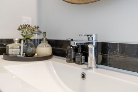 Photo of property in 3 Kohuhu Place, Motuoapa, 3382