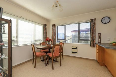 Photo of property in 4/52 Avondale Road, Taradale, Napier, 4112