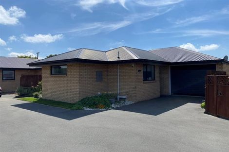 Photo of property in 2 Oakhampton Street, Hornby, Christchurch, 8042