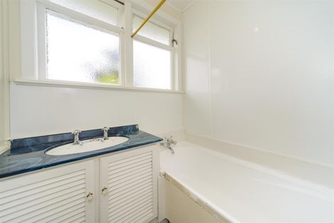 Photo of property in 26 Princess Street, Marton, 4710