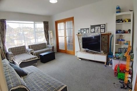 Photo of property in 33 Lingfield Street, Glenfield, Auckland, 0629