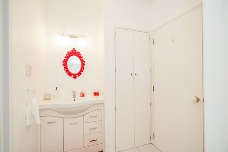 Photo of property in 64 Melbourne Street, Windsor, Invercargill, 9810