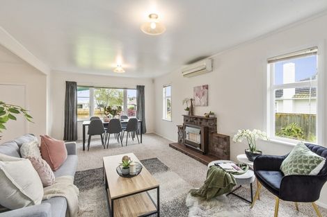 Photo of property in 10 Gardener Street, Levin, 5510