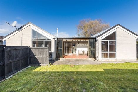 Photo of property in 40 Terry Crescent, Milson, Palmerston North, 4414