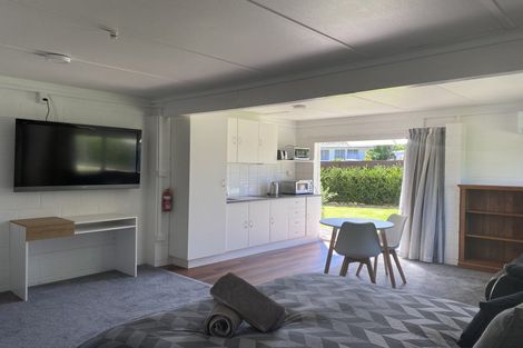 Photo of property in 22 Linklater Avenue, Bellevue, Tauranga, 3110