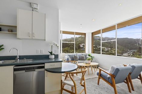 Photo of property in Terrace Tower Apartments, 8e/126 The Terrace, Wellington Central, Wellington, 6011