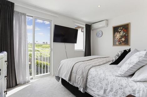 Photo of property in 24 Tanners Road, Mangere Bridge, Auckland, 2022