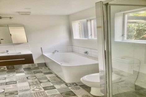 Photo of property in 8b Fiesta Grove, Raumati Beach, Paraparaumu, 5032