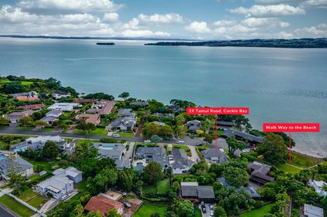 Photo of property in 19 Tainui Road, Cockle Bay, Auckland, 2014