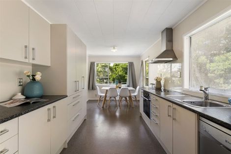 Photo of property in 43 Fordham Street, Beach Haven, Auckland, 0626