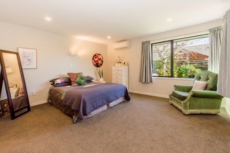 Photo of property in 76 Kapanui Road, Waikanae, 5036