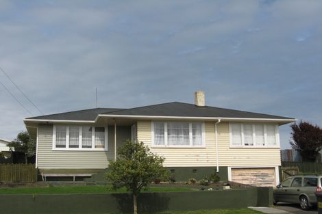 Photo of property in 15 Lee Street, Castlecliff, Whanganui, 4501