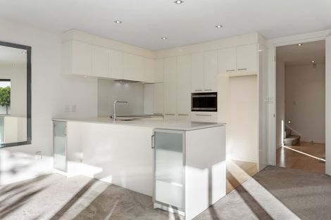 Photo of property in 144a Holly Road, St Albans, Christchurch, 8014