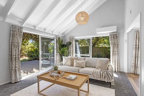 Photo of property in 10 Glenys Place, Broomfield, Christchurch, 8042