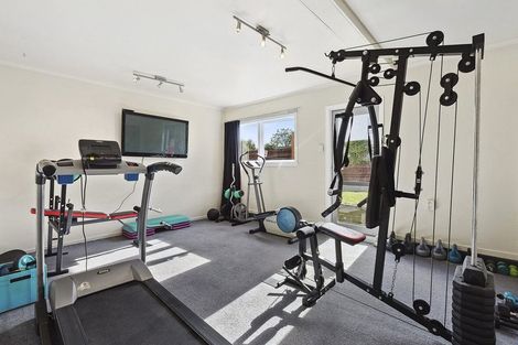 Photo of property in 15 Brora Crescent, Papakowhai, Porirua, 5024