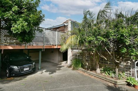 Photo of property in 2/3 Swann Beach Road, Stanmore Bay, Whangaparaoa, 0932