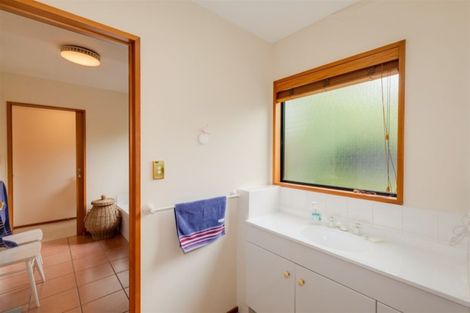 Photo of property in 17a Bryndwr Road, Fendalton, Christchurch, 8052