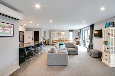 Photo of property in 11 Rakaia Way, Poraiti, Napier, 4112