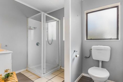 Photo of property in 32 Nassau Avenue, Grenada North, Wellington, 5028