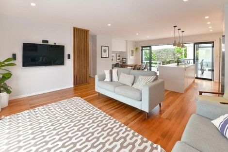 Photo of property in 49 Roseberry Avenue, Birkenhead, Auckland, 0626