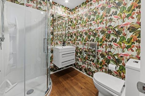 Photo of property in 35b Holly Road, St Albans, Christchurch, 8014