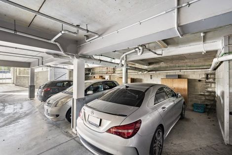 Photo of property in 8p Finlay Terrace, Mount Cook, Wellington, 6021