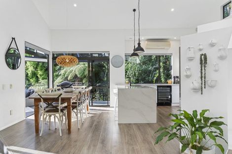 Photo of property in 116a Pah Road, Cockle Bay, Auckland, 2014