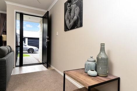 Photo of property in 144u4 Forest Lake Road, Forest Lake, Hamilton, 3200