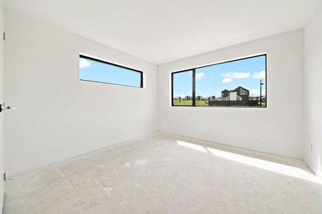 Photo of property in 43 Evergreen Parade, Rosehill, 2113