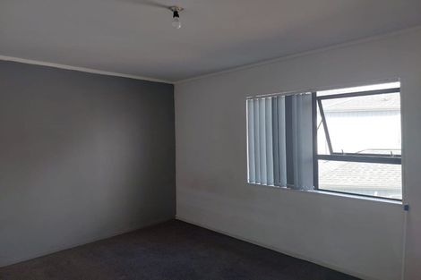 Photo of property in 42 Everglade Drive, Goodwood Heights, Auckland, 2105