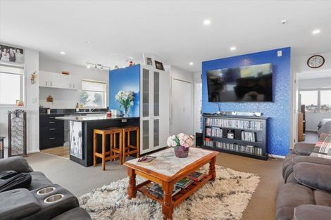 Photo of property in 5/1086 Papamoa Beach Road, Papamoa Beach, Papamoa, 3118