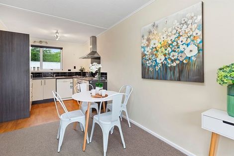 Photo of property in 169a Newlands Road, Newlands, Wellington, 6037