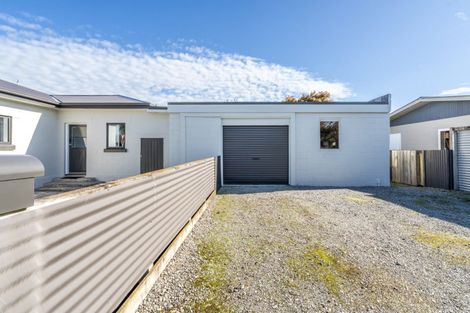 Photo of property in 2 Hillary Street, Winton, 9720