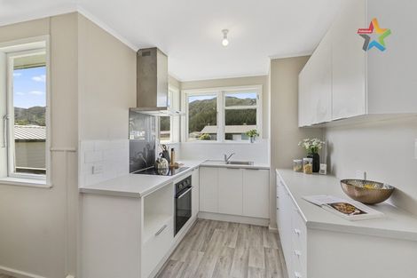 Photo of property in 17 Grimsby Grove, Wainuiomata, Lower Hutt, 5014