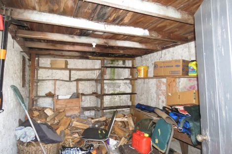 Photo of property in 17 Russell Street, Westport, 7825